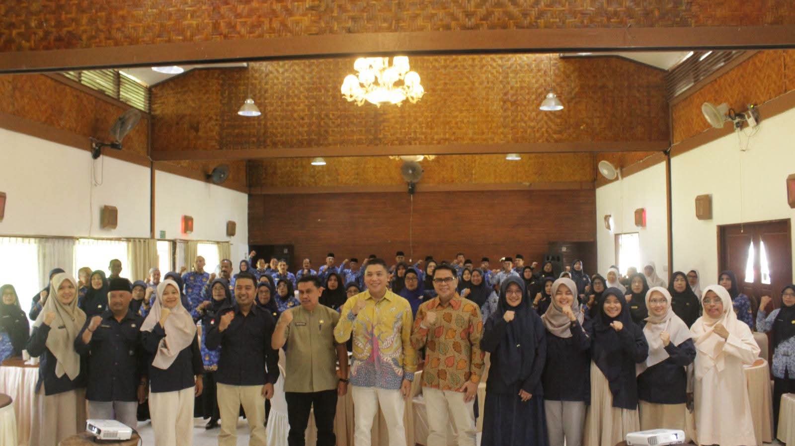 Peserta saat gelar sesi poto bersama.